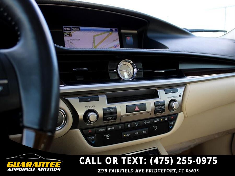 2015 Lexus Es 350 Base 4dr Sedan, available for sale in Bridgeport, Connecticut | Guarantee Approval Motors. Bridgeport, Connecticut 2015 Lexus Es 350 Base 4dr Sedan, available for sale in Bridgeport, Connecticut | Guarantee Approval Motors. Bridgeport, Connecticut