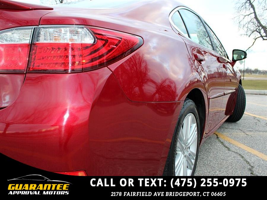 2015 Lexus Es 350 Base 4dr Sedan, available for sale in Bridgeport, Connecticut | Guarantee Approval Motors. Bridgeport, Connecticut 2015 Lexus Es 350 Base 4dr Sedan, available for sale in Bridgeport, Connecticut | Guarantee Approval Motors. Bridgeport, Connecticut