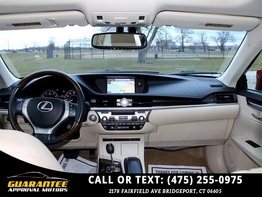 2015 Lexus Es 350 Base 4dr Sedan, available for sale in Bridgeport, Connecticut | Guarantee Approval Motors. Bridgeport, Connecticut 2015 Lexus Es 350 Base 4dr Sedan, available for sale in Bridgeport, Connecticut | Guarantee Approval Motors. Bridgeport, Connecticut