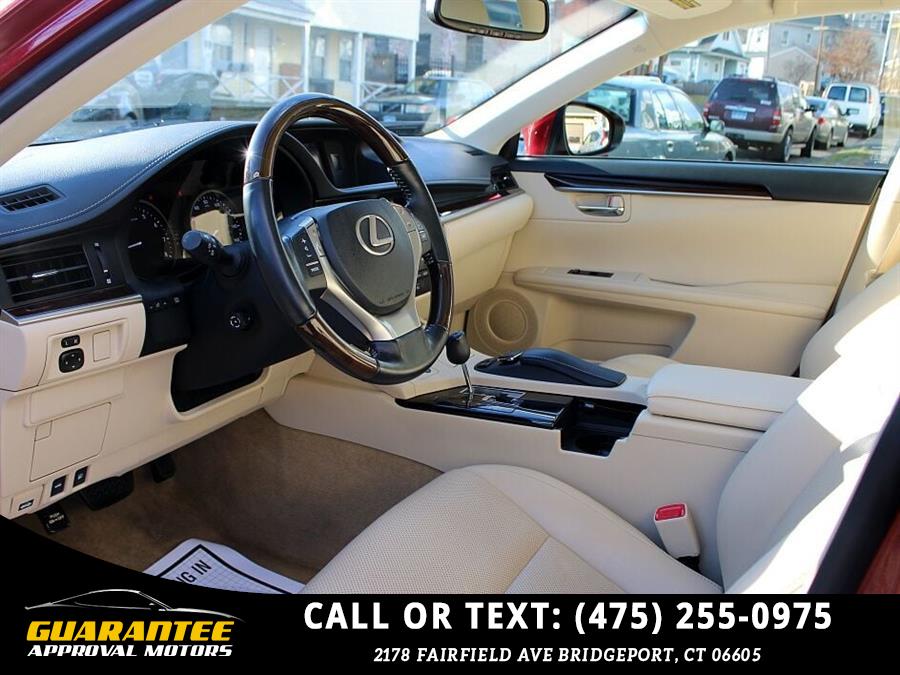 2015 Lexus Es 350 Base 4dr Sedan, available for sale in Bridgeport, Connecticut | Guarantee Approval Motors. Bridgeport, Connecticut 2015 Lexus Es 350 Base 4dr Sedan, available for sale in Bridgeport, Connecticut | Guarantee Approval Motors. Bridgeport, Connecticut