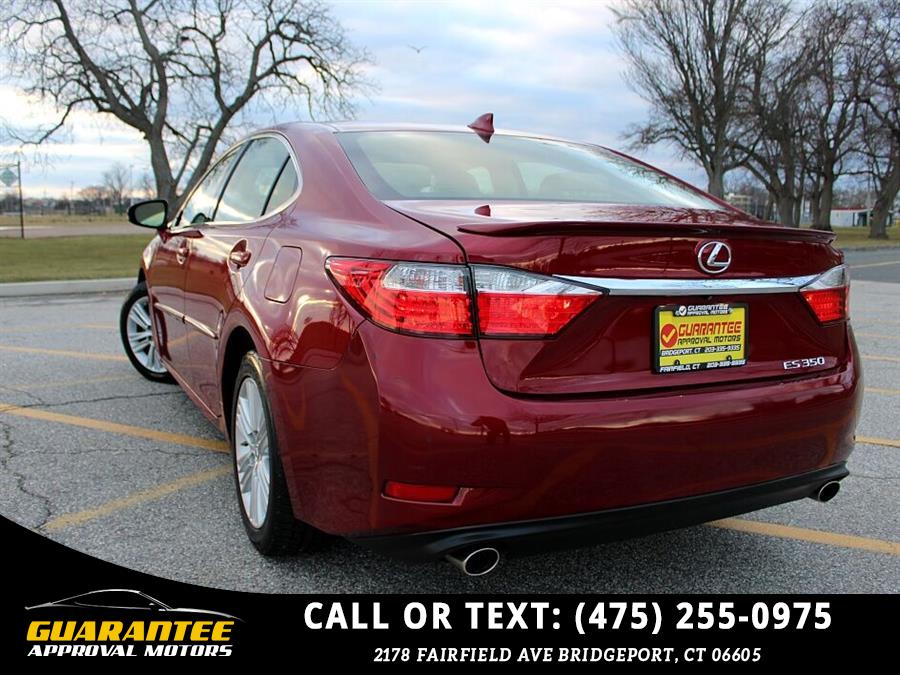 2015 Lexus Es 350 Base 4dr Sedan, available for sale in Bridgeport, Connecticut | Guarantee Approval Motors. Bridgeport, Connecticut 2015 Lexus Es 350 Base 4dr Sedan, available for sale in Bridgeport, Connecticut | Guarantee Approval Motors. Bridgeport, Connecticut