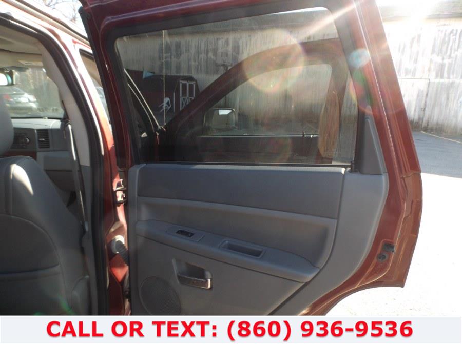 2007 Jeep Grand Cherokee 4WD 4dr Limited, available for sale in Hartford, Connecticut | Lee Motors Sales Inc. Hartford, Connecticut 2007 Jeep Grand Cherokee 4WD 4dr Limited, available for sale in Hartford, Connecticut | Lee Motors Sales Inc. Hartford, Connecticut