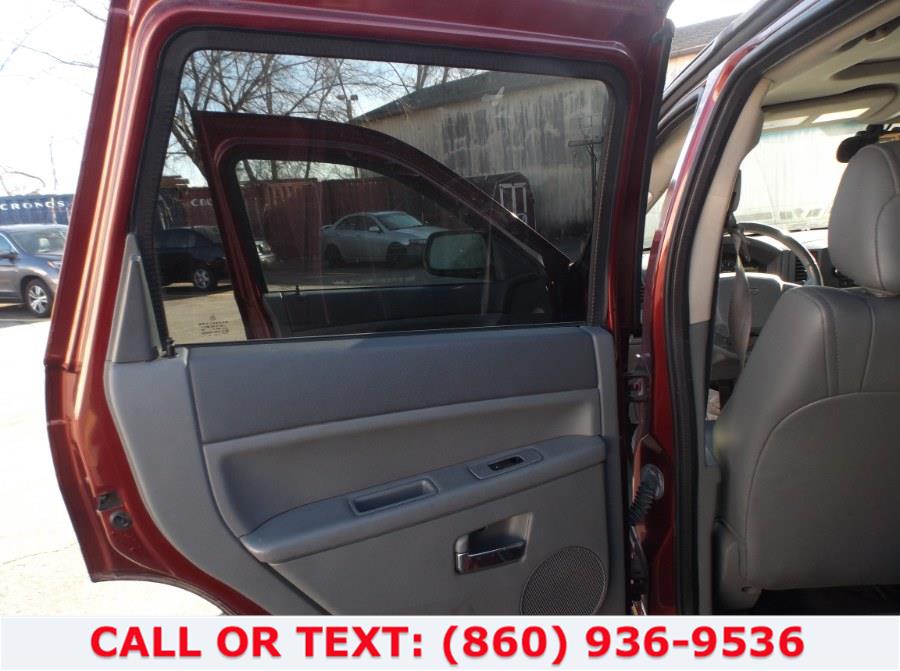 2007 Jeep Grand Cherokee 4WD 4dr Limited, available for sale in Hartford, Connecticut | Lee Motors Sales Inc. Hartford, Connecticut 2007 Jeep Grand Cherokee 4WD 4dr Limited, available for sale in Hartford, Connecticut | Lee Motors Sales Inc. Hartford, Connecticut