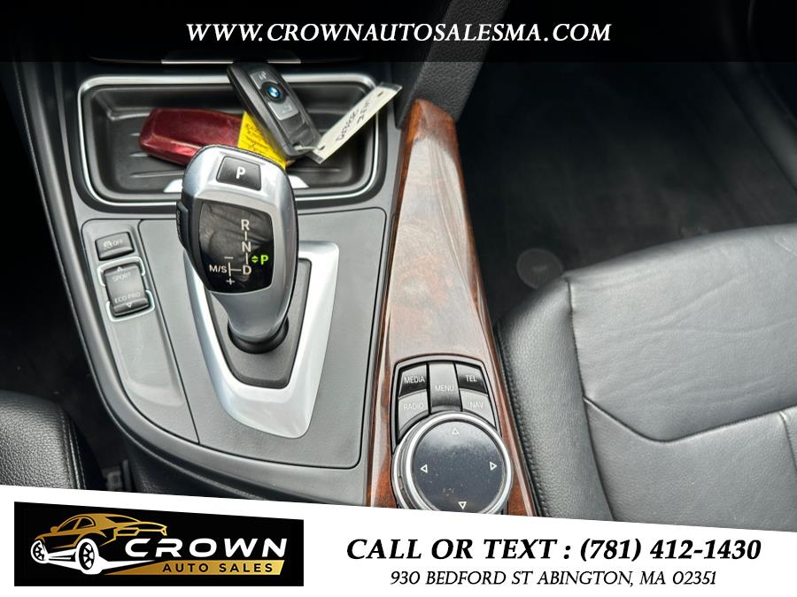2014 BMW 3 Series 4dr Sdn 320i xDrive AWD, available for sale in Abington, Massachusetts | Crown Auto Sales. Abington, Massachusetts 2014 BMW 3 Series 4dr Sdn 320i xDrive AWD, available for sale in Abington, Massachusetts | Crown Auto Sales. Abington, Massachusetts