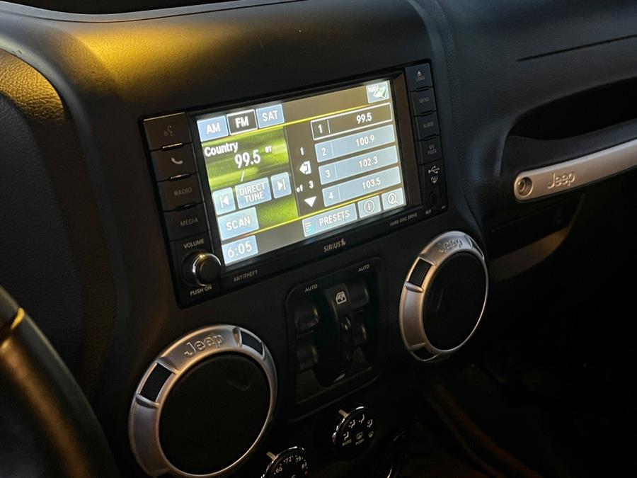 2017 Jeep Wrangler Unlimited Rubicon Recon 4x4, available for sale in Darien, Wisconsin | Geneva Motor Cars. Darien, Wisconsin 2017 Jeep Wrangler Unlimited Rubicon Recon 4x4, available for sale in Darien, Wisconsin | Geneva Motor Cars. Darien, Wisconsin