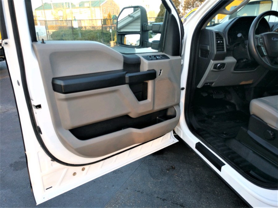 2020 Ford F250 SUP DUTY CREW CAB LONG BED XL 4WD Crew Cab 8'' Box, available for sale in COPIAGUE, New York | Warwick Auto Sales Inc. COPIAGUE, New York 2020 Ford F250 SUP DUTY CREW CAB LONG BED XL 4WD Crew Cab 8'' Box, available for sale in COPIAGUE, New York | Warwick Auto Sales Inc. COPIAGUE, New York