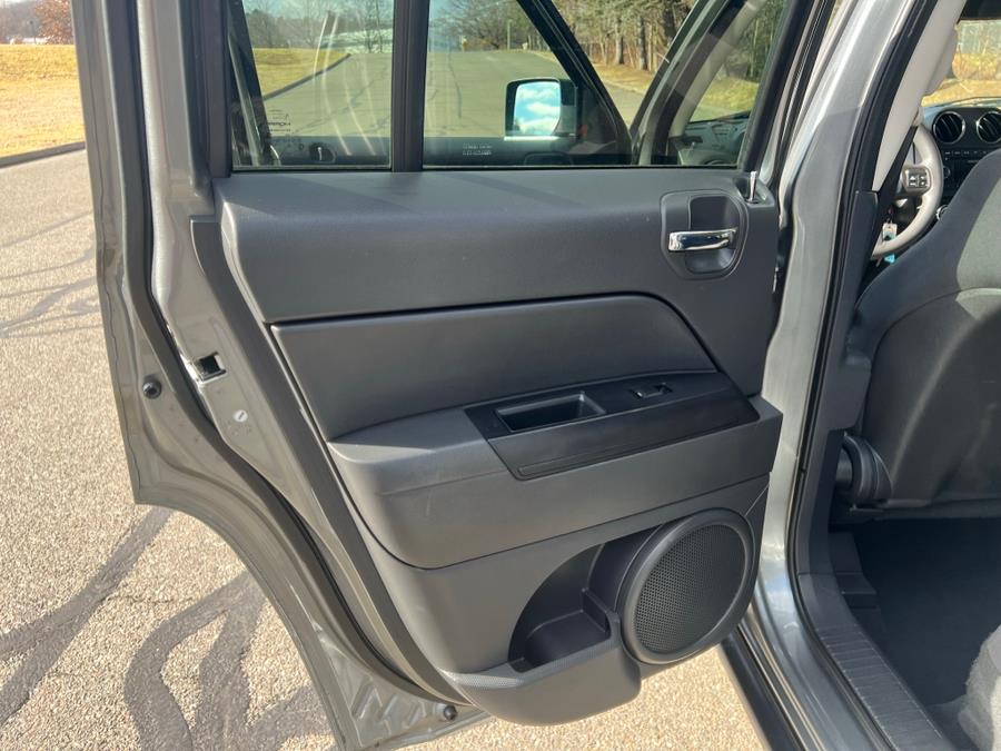 2012 Jeep Patriot 4WD 4dr Sport, available for sale in Waterbury, Connecticut | Platinum Auto Care. Waterbury, Connecticut 2012 Jeep Patriot 4WD 4dr Sport, available for sale in Waterbury, Connecticut | Platinum Auto Care. Waterbury, Connecticut