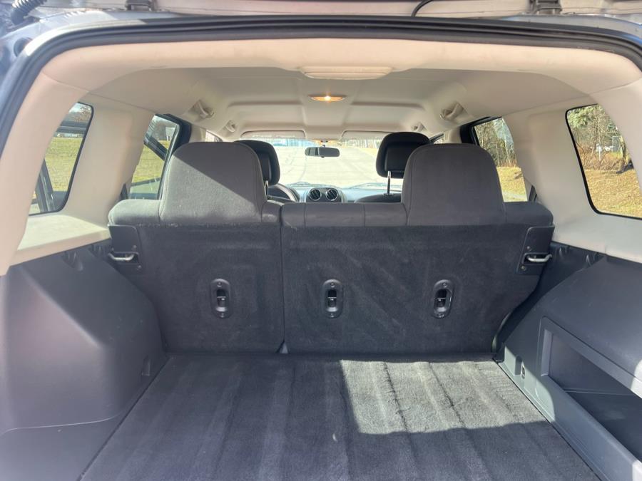 2012 Jeep Patriot 4WD 4dr Sport, available for sale in Waterbury, Connecticut | Platinum Auto Care. Waterbury, Connecticut 2012 Jeep Patriot 4WD 4dr Sport, available for sale in Waterbury, Connecticut | Platinum Auto Care. Waterbury, Connecticut