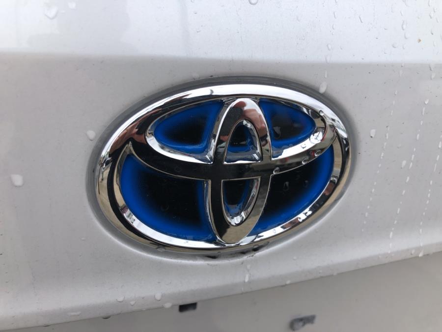 2022 Toyota Highlander Hybrid XLE FWD (Natl), available for sale in Franklin Square, New York | Signature Auto Sales. Franklin Square, New York 2022 Toyota Highlander Hybrid XLE FWD (Natl), available for sale in Franklin Square, New York | Signature Auto Sales. Franklin Square, New York