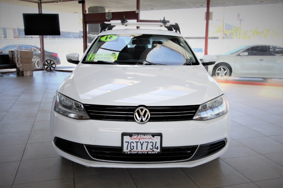 2014 Volkswagen Jetta Sedan 4dr Auto SE PZEV, available for sale in Garden Grove, California | 1 Stop Auto Mart Inc.. Garden Grove, California 2014 Volkswagen Jetta Sedan 4dr Auto SE PZEV, available for sale in Garden Grove, California | 1 Stop Auto Mart Inc.. Garden Grove, California