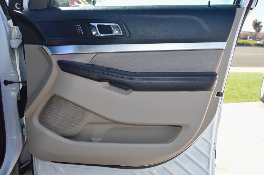 2018 Ford Explorer Base FWD, available for sale in Moreno Valley, California | Fusion Motors Inc. Moreno Valley, California 2018 Ford Explorer Base FWD, available for sale in Moreno Valley, California | Fusion Motors Inc. Moreno Valley, California