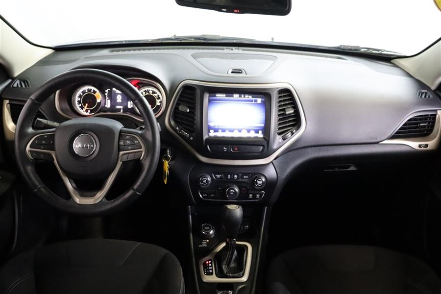 2016 Jeep Cherokee LATITUDE, available for sale in Paterson, New Jersey | Fast Track Motors. Paterson, New Jersey 2016 Jeep Cherokee LATITUDE, available for sale in Paterson, New Jersey | Fast Track Motors. Paterson, New Jersey