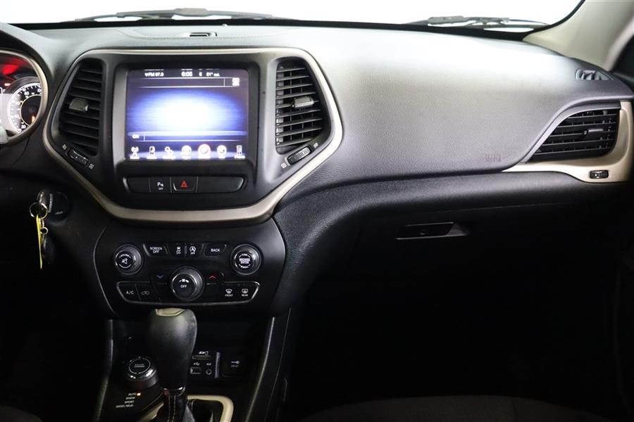 2016 Jeep Cherokee LATITUDE, available for sale in Paterson, New Jersey | Fast Track Motors. Paterson, New Jersey 2016 Jeep Cherokee LATITUDE, available for sale in Paterson, New Jersey | Fast Track Motors. Paterson, New Jersey