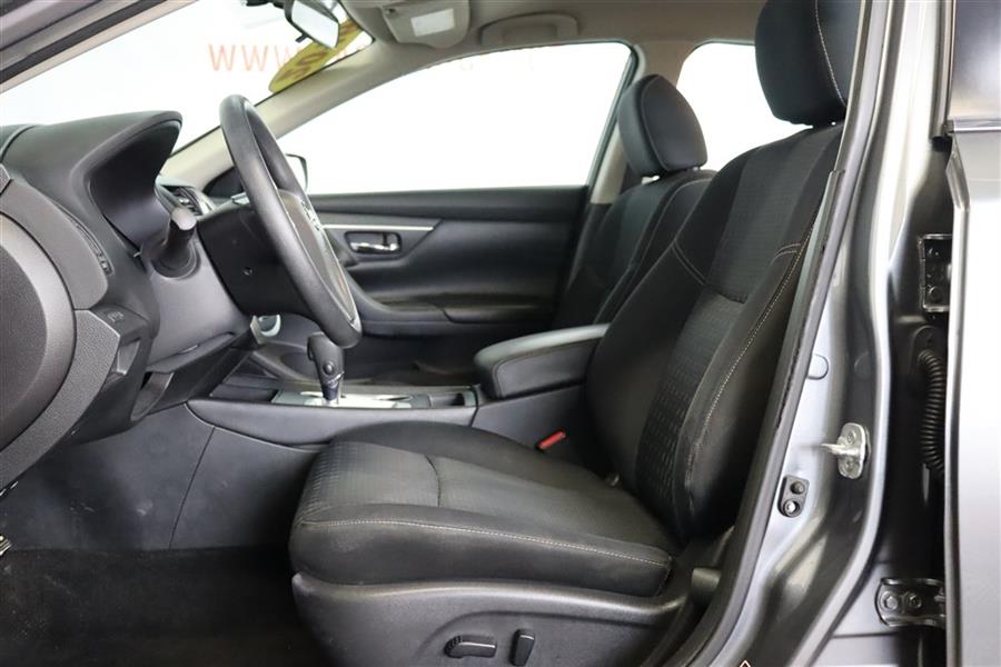 2016 Nissan Altima 2.5, available for sale in Paterson, New Jersey | Fast Track Motors. Paterson, New Jersey 2016 Nissan Altima 2.5, available for sale in Paterson, New Jersey | Fast Track Motors. Paterson, New Jersey