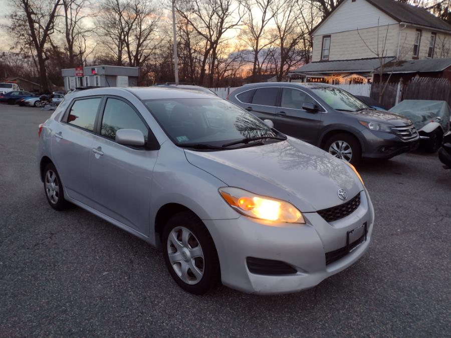 2009 Toyota Matrix 5dr Wgn Man FWD, available for sale in Chicopee, Massachusetts | Matts Auto Mall LLC. Chicopee, Massachusetts 2009 Toyota Matrix 5dr Wgn Man FWD, available for sale in Chicopee, Massachusetts | Matts Auto Mall LLC. Chicopee, Massachusetts