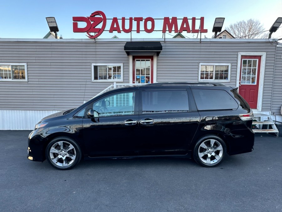 2014 Toyota Sienna 5dr 8-Pass Van V6 SE FWD (Natl), available for sale in Paterson, New Jersey | DZ Automall. Paterson, New Jersey