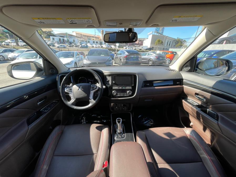 2018 Mitsubishi Outlander PHEV SEL S-AWC, available for sale in Daly City, California | Green Light Auto Wholesale. Daly City, California 2018 Mitsubishi Outlander PHEV SEL S-AWC, available for sale in Daly City, California | Green Light Auto Wholesale. Daly City, California