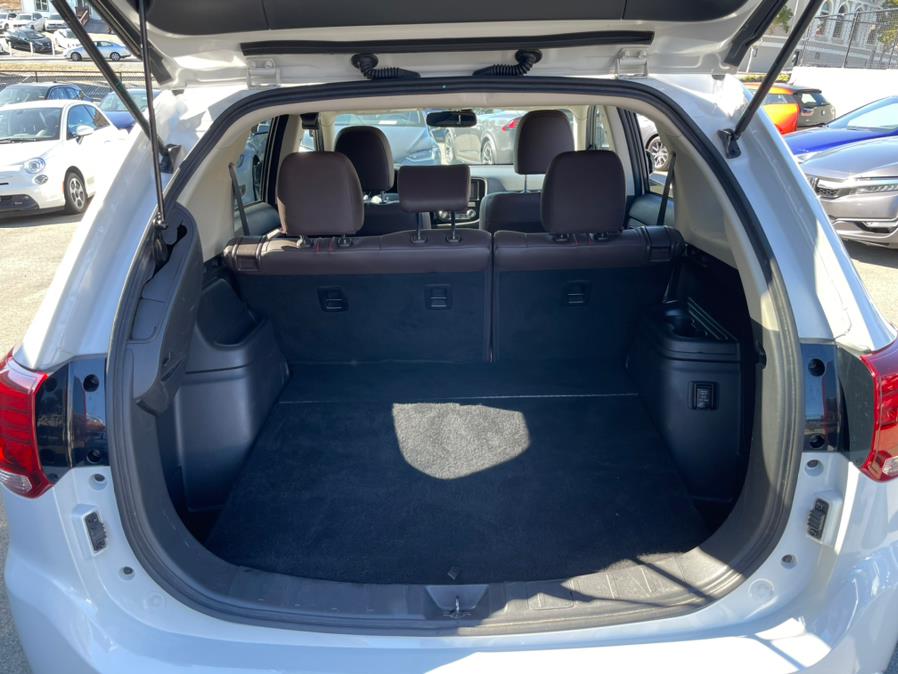2018 Mitsubishi Outlander PHEV SEL S-AWC, available for sale in Daly City, California | Green Light Auto Wholesale. Daly City, California 2018 Mitsubishi Outlander PHEV SEL S-AWC, available for sale in Daly City, California | Green Light Auto Wholesale. Daly City, California