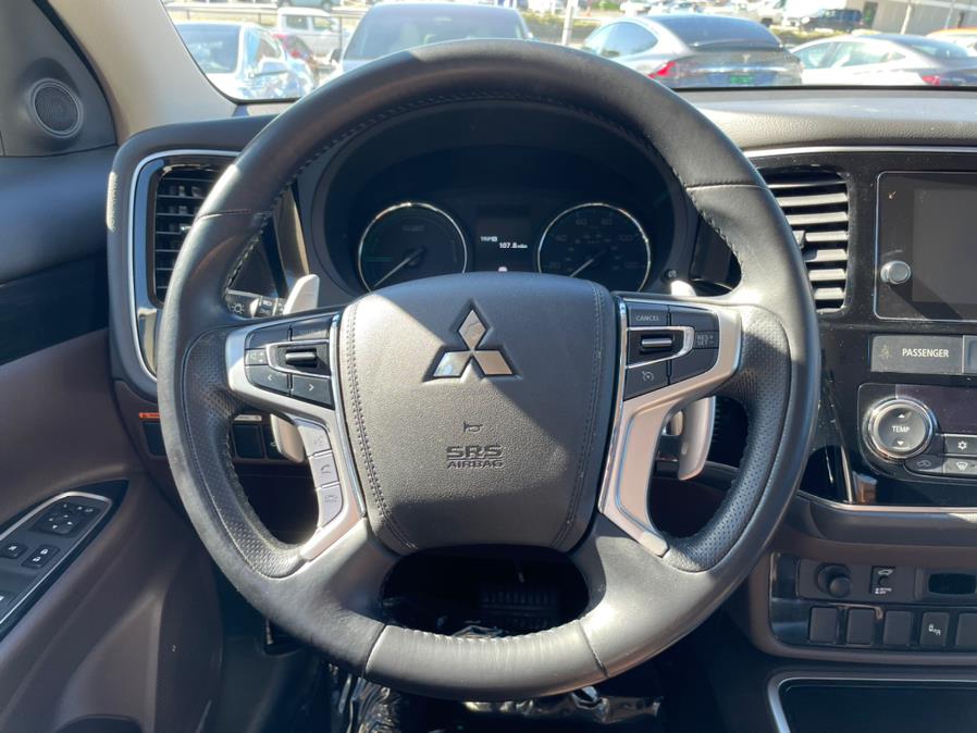 2018 Mitsubishi Outlander PHEV SEL S-AWC, available for sale in Daly City, California | Green Light Auto Wholesale. Daly City, California 2018 Mitsubishi Outlander PHEV SEL S-AWC, available for sale in Daly City, California | Green Light Auto Wholesale. Daly City, California