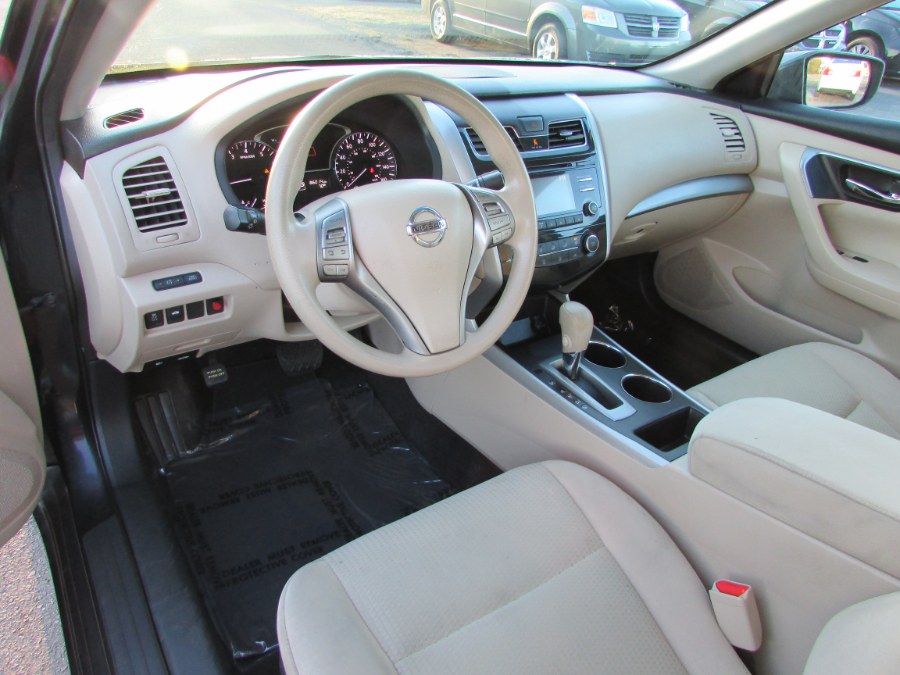 2015 Nissan Altima 4dr Sdn I4 2.5 S, available for sale in East Windsor, Connecticut | United Auto Sales of E Windsor, Inc. East Windsor, Connecticut 2015 Nissan Altima 4dr Sdn I4 2.5 S, available for sale in East Windsor, Connecticut | United Auto Sales of E Windsor, Inc. East Windsor, Connecticut