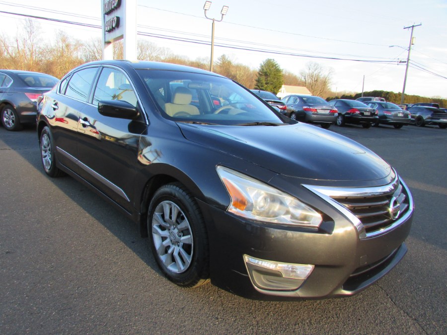 2015 Nissan Altima 4dr Sdn I4 2.5 S, available for sale in East Windsor, Connecticut | United Auto Sales of E Windsor, Inc. East Windsor, Connecticut 2015 Nissan Altima 4dr Sdn I4 2.5 S, available for sale in East Windsor, Connecticut | United Auto Sales of E Windsor, Inc. East Windsor, Connecticut