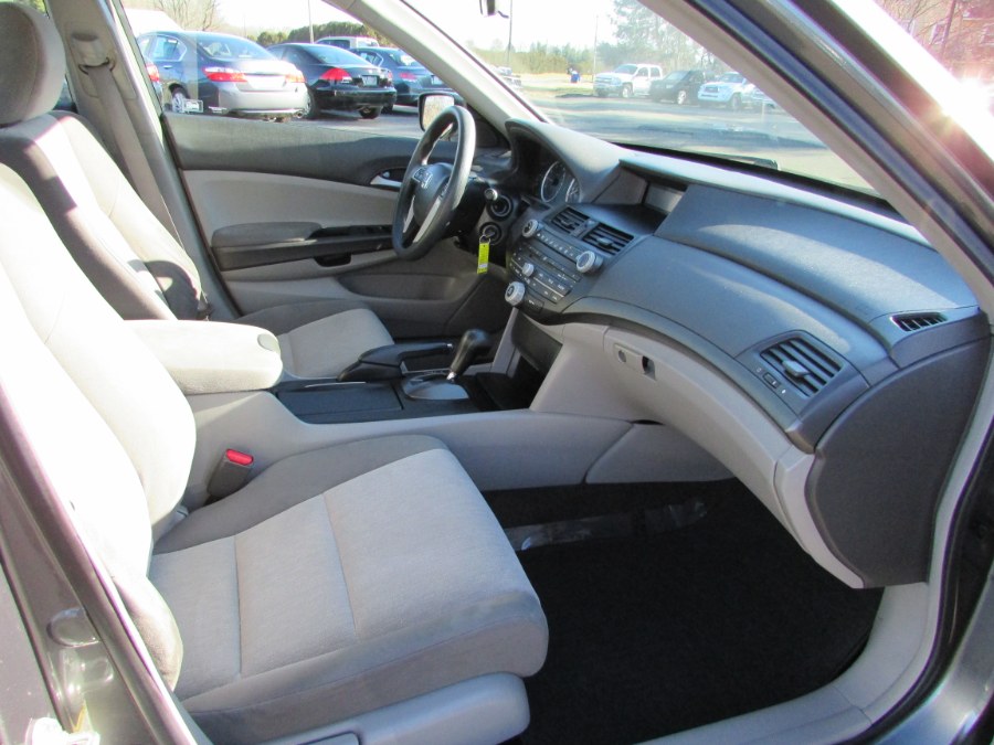 2008 Honda Accord Sdn 4dr I4 Auto LX, available for sale in East Windsor, Connecticut | United Auto Sales of E Windsor, Inc. East Windsor, Connecticut 2008 Honda Accord Sdn 4dr I4 Auto LX, available for sale in East Windsor, Connecticut | United Auto Sales of E Windsor, Inc. East Windsor, Connecticut
