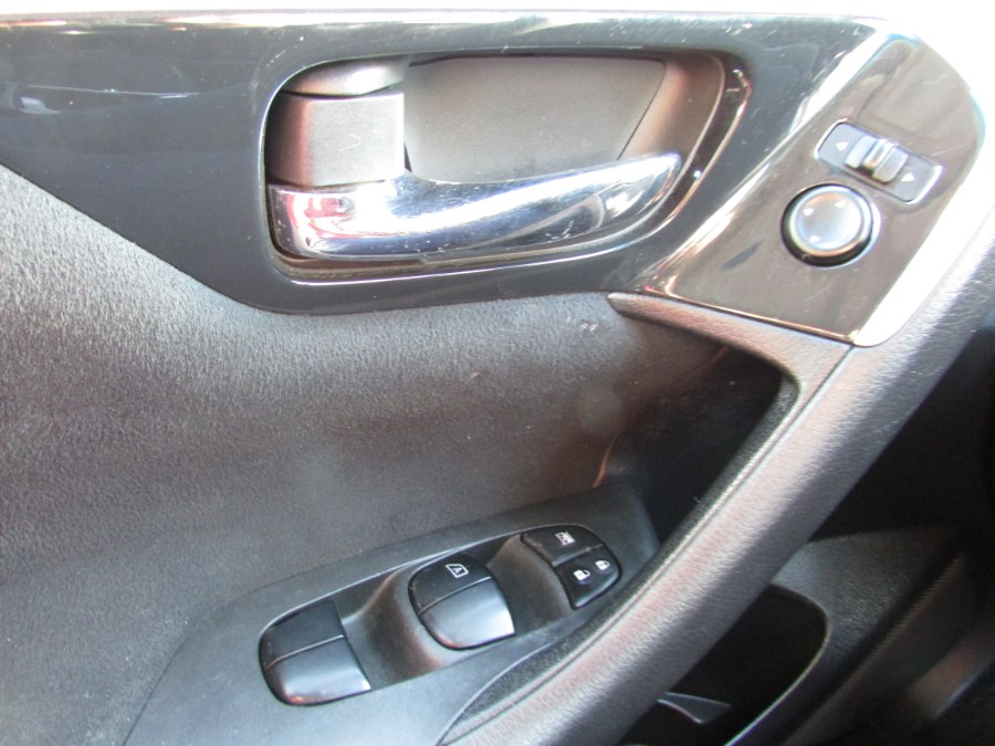 2014 Nissan Altima 4dr Sdn I4 2.5 S, available for sale in East Windsor, Connecticut | United Auto Sales of E Windsor, Inc. East Windsor, Connecticut 2014 Nissan Altima 4dr Sdn I4 2.5 S, available for sale in East Windsor, Connecticut | United Auto Sales of E Windsor, Inc. East Windsor, Connecticut