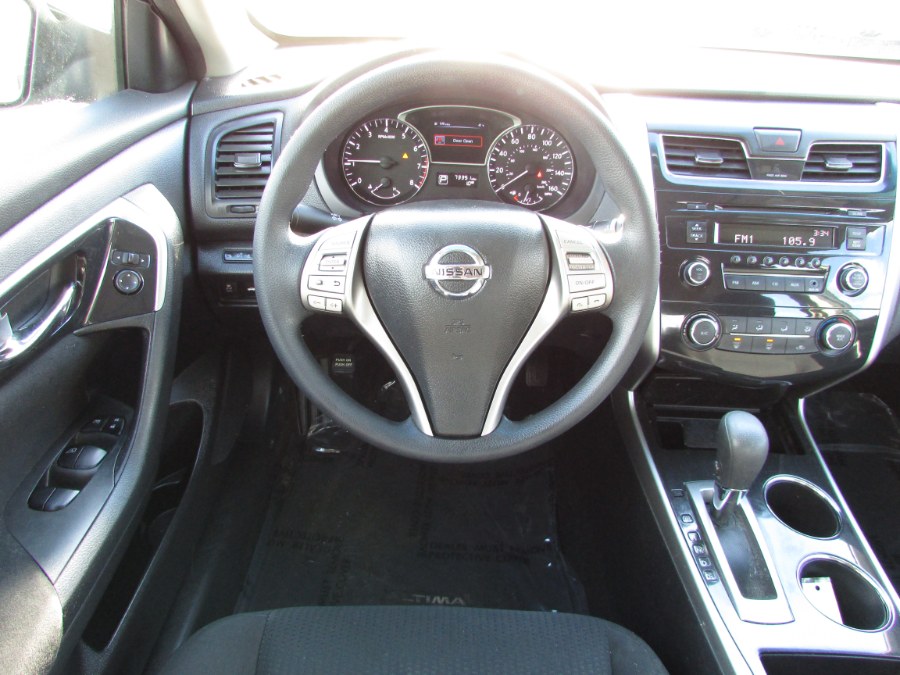 2014 Nissan Altima 4dr Sdn I4 2.5 S, available for sale in East Windsor, Connecticut | United Auto Sales of E Windsor, Inc. East Windsor, Connecticut 2014 Nissan Altima 4dr Sdn I4 2.5 S, available for sale in East Windsor, Connecticut | United Auto Sales of E Windsor, Inc. East Windsor, Connecticut