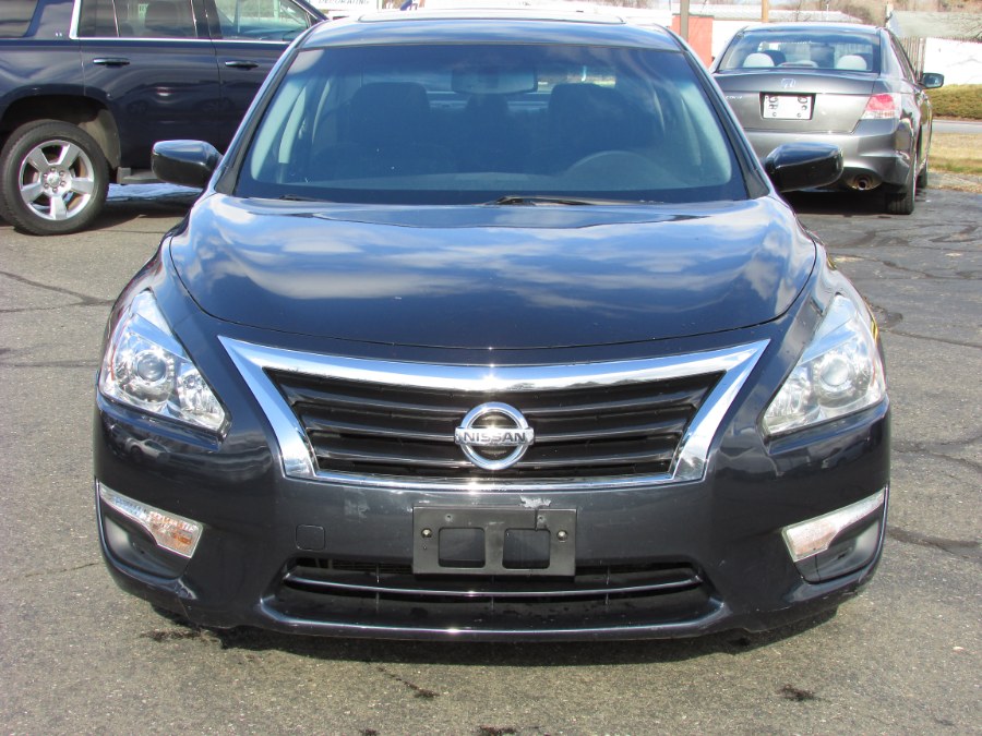 2014 Nissan Altima 4dr Sdn I4 2.5 S, available for sale in East Windsor, Connecticut | United Auto Sales of E Windsor, Inc. East Windsor, Connecticut 2014 Nissan Altima 4dr Sdn I4 2.5 S, available for sale in East Windsor, Connecticut | United Auto Sales of E Windsor, Inc. East Windsor, Connecticut