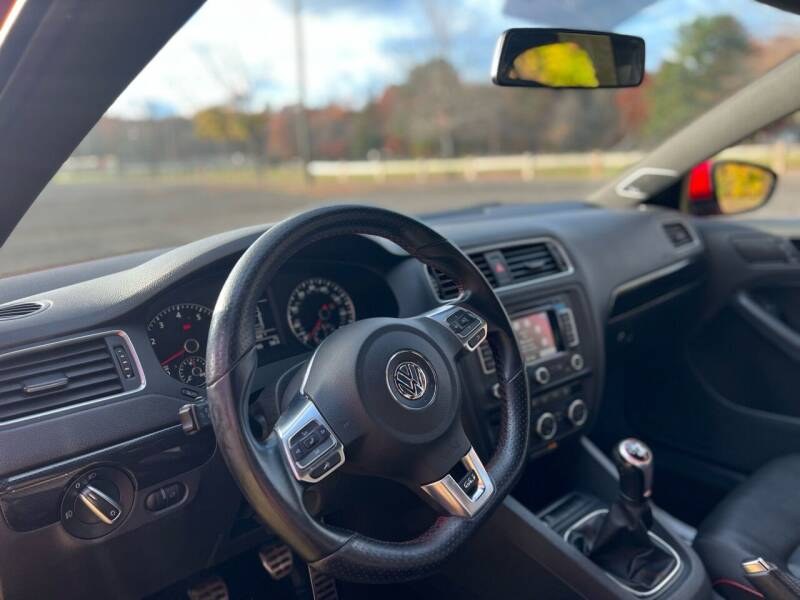 2014 Volkswagen Jetta Sedan 4dr Man GLI Autobahn PZEV, available for sale in Plainville, Connecticut | Choice Group LLC Choice Motor Car. Plainville, Connecticut