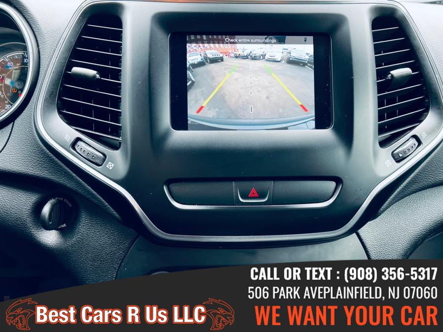 2019 Jeep Cherokee Latitude FWD, available for sale in Plainfield, New Jersey | Best Cars R Us LLC. Plainfield, New Jersey 2019 Jeep Cherokee Latitude FWD, available for sale in Plainfield, New Jersey | Best Cars R Us LLC. Plainfield, New Jersey