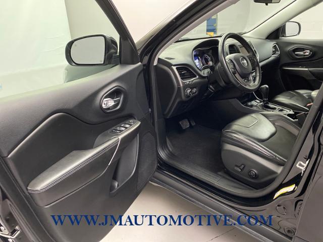 2019 Jeep Cherokee Latitude Plus 4x4, available for sale in Naugatuck, Connecticut | J&M Automotive Sls&Svc LLC. Naugatuck, Connecticut 2019 Jeep Cherokee Latitude Plus 4x4, available for sale in Naugatuck, Connecticut | J&M Automotive Sls&Svc LLC. Naugatuck, Connecticut