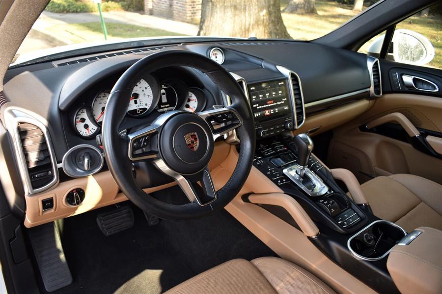 2018 Porsche Cayenne Platinum Edition AWD 4dr SUV, available for sale in Great Neck, New York | Camy Cars. Great Neck, New York 2018 Porsche Cayenne Platinum Edition AWD 4dr SUV, available for sale in Great Neck, New York | Camy Cars. Great Neck, New York