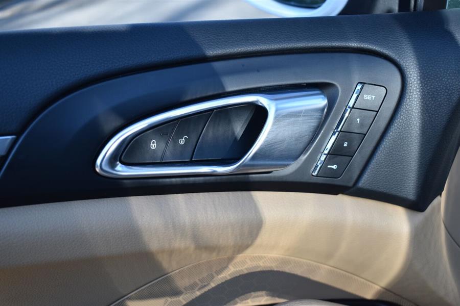 2018 Porsche Cayenne Platinum Edition AWD 4dr SUV, available for sale in Great Neck, New York | Camy Cars. Great Neck, New York 2018 Porsche Cayenne Platinum Edition AWD 4dr SUV, available for sale in Great Neck, New York | Camy Cars. Great Neck, New York