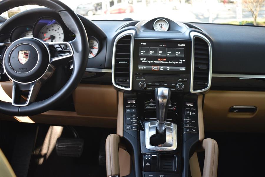 2018 Porsche Cayenne Platinum Edition AWD 4dr SUV, available for sale in Great Neck, New York | Camy Cars. Great Neck, New York 2018 Porsche Cayenne Platinum Edition AWD 4dr SUV, available for sale in Great Neck, New York | Camy Cars. Great Neck, New York