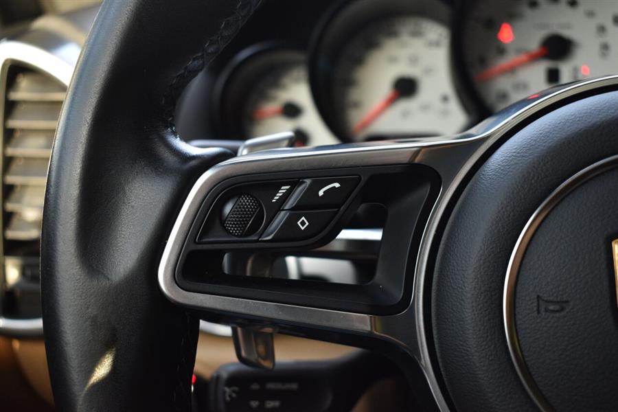 2018 Porsche Cayenne Platinum Edition AWD 4dr SUV, available for sale in Great Neck, New York | Camy Cars. Great Neck, New York 2018 Porsche Cayenne Platinum Edition AWD 4dr SUV, available for sale in Great Neck, New York | Camy Cars. Great Neck, New York