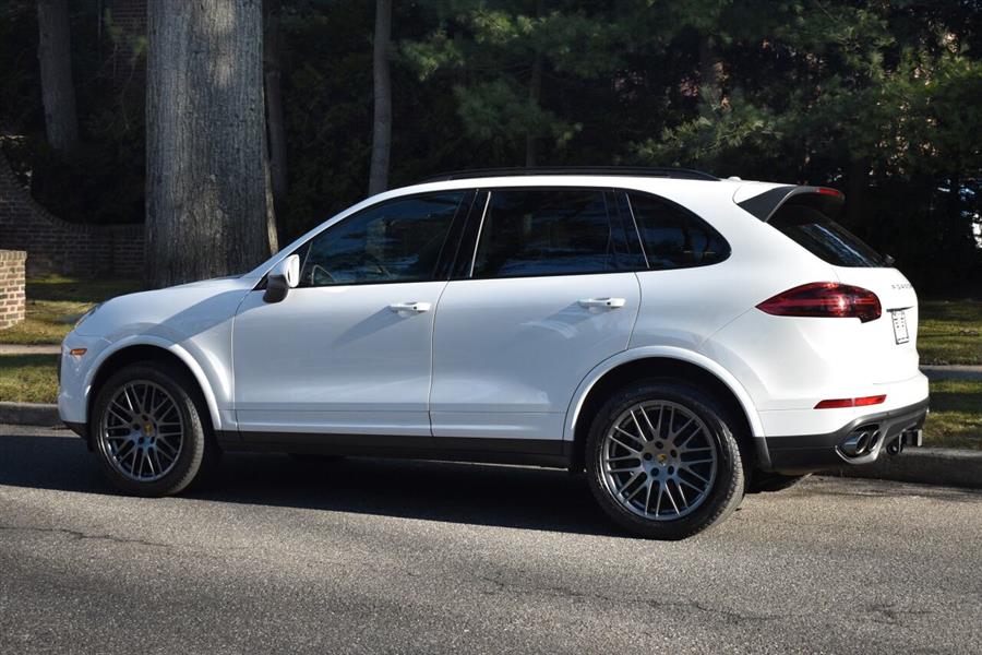 2018 Porsche Cayenne Platinum Edition AWD 4dr SUV, available for sale in Great Neck, New York | Camy Cars. Great Neck, New York 2018 Porsche Cayenne Platinum Edition AWD 4dr SUV, available for sale in Great Neck, New York | Camy Cars. Great Neck, New York