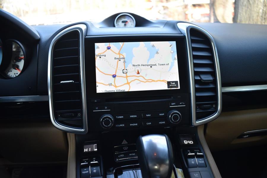 2018 Porsche Cayenne Platinum Edition AWD 4dr SUV, available for sale in Great Neck, New York | Camy Cars. Great Neck, New York 2018 Porsche Cayenne Platinum Edition AWD 4dr SUV, available for sale in Great Neck, New York | Camy Cars. Great Neck, New York