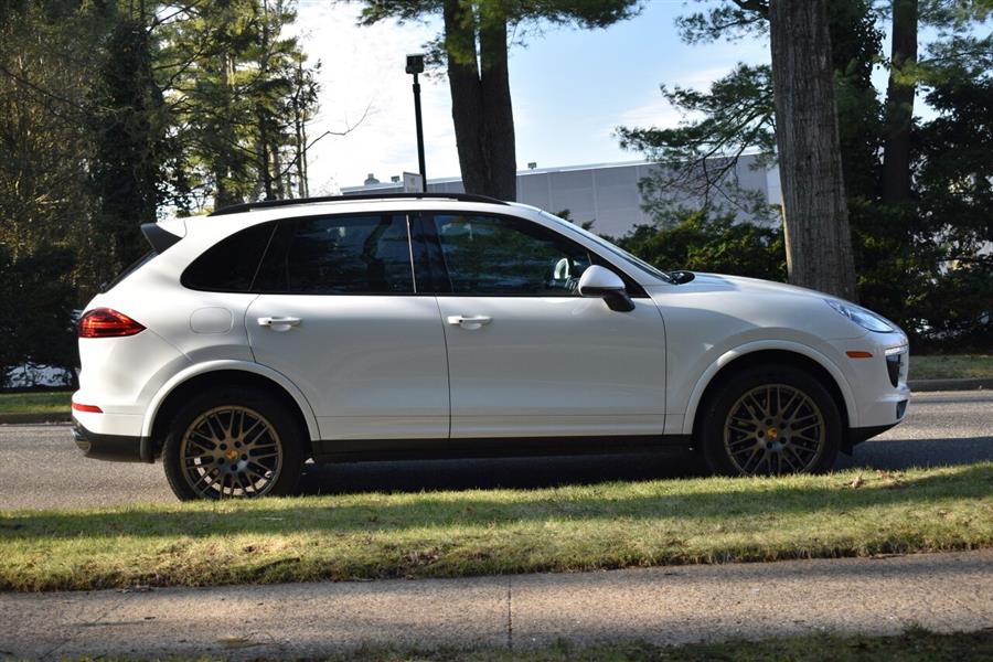 2018 Porsche Cayenne Platinum Edition AWD 4dr SUV, available for sale in Great Neck, New York | Camy Cars. Great Neck, New York 2018 Porsche Cayenne Platinum Edition AWD 4dr SUV, available for sale in Great Neck, New York | Camy Cars. Great Neck, New York