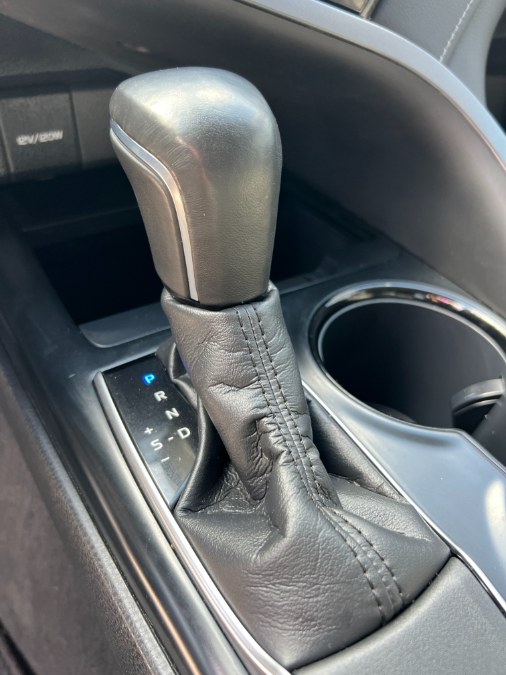 2019 Toyota Camry SE Auto (Natl), available for sale in Miami, Florida | 26 Motors Miami. Miami, Florida 2019 Toyota Camry SE Auto (Natl), available for sale in Miami, Florida | 26 Motors Miami. Miami, Florida