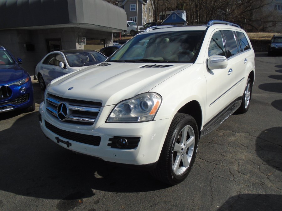 2009 Mercedes-Benz GL-Class 4MATIC 4dr 4.6L, available for sale in Waterbury, Connecticut | Jim Juliani Motors. Waterbury, Connecticut