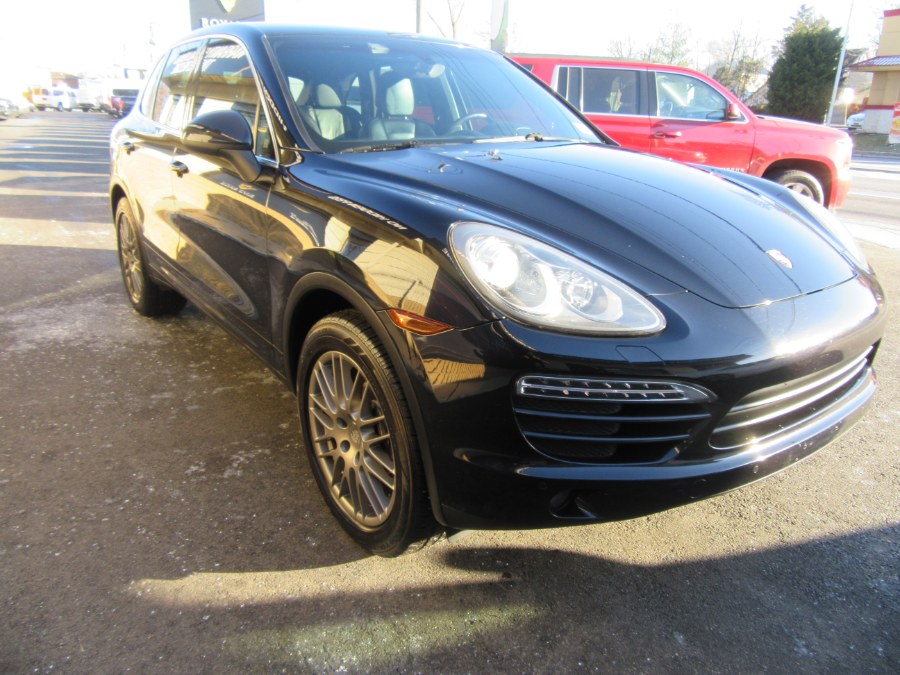 2014 Porsche Cayenne AWD 4dr Tiptronic, available for sale in Little Ferry, New Jersey | Royalty Auto Sales. Little Ferry, New Jersey 2014 Porsche Cayenne AWD 4dr Tiptronic, available for sale in Little Ferry, New Jersey | Royalty Auto Sales. Little Ferry, New Jersey