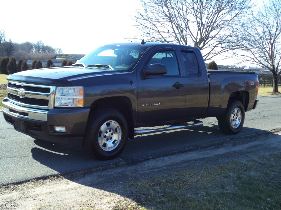 2011 Chevrolet Silverado 1500 4WD Ext Cab 143.5" LT, available for sale in Berlin, Connecticut | International Motorcars llc. Berlin, Connecticut 2011 Chevrolet Silverado 1500 4WD Ext Cab 143.5" LT, available for sale in Berlin, Connecticut | International Motorcars llc. Berlin, Connecticut