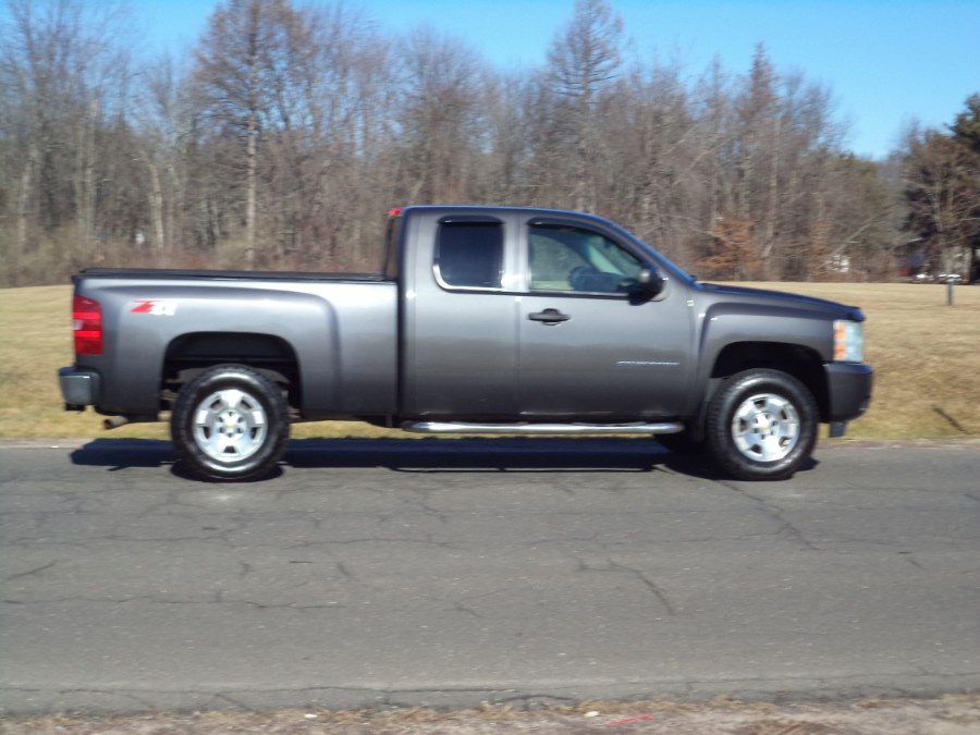 2011 Chevrolet Silverado 1500 4WD Ext Cab 143.5" LT, available for sale in Berlin, Connecticut | International Motorcars llc. Berlin, Connecticut 2011 Chevrolet Silverado 1500 4WD Ext Cab 143.5" LT, available for sale in Berlin, Connecticut | International Motorcars llc. Berlin, Connecticut