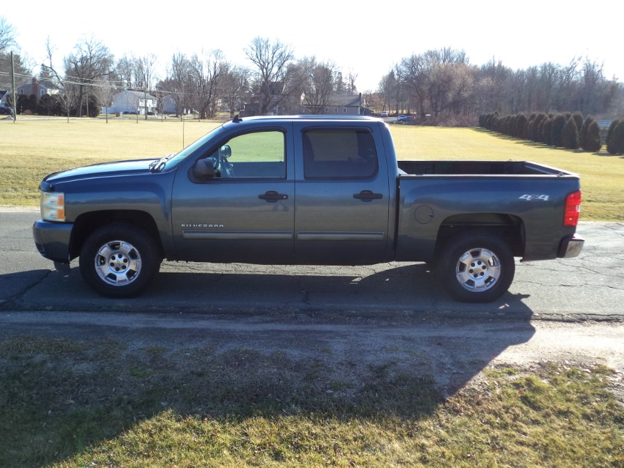 2011 Chevrolet Silverado 1500 4WD Crew Cab 143.5" LT, available for sale in Berlin, Connecticut | International Motorcars llc. Berlin, Connecticut 2011 Chevrolet Silverado 1500 4WD Crew Cab 143.5" LT, available for sale in Berlin, Connecticut | International Motorcars llc. Berlin, Connecticut