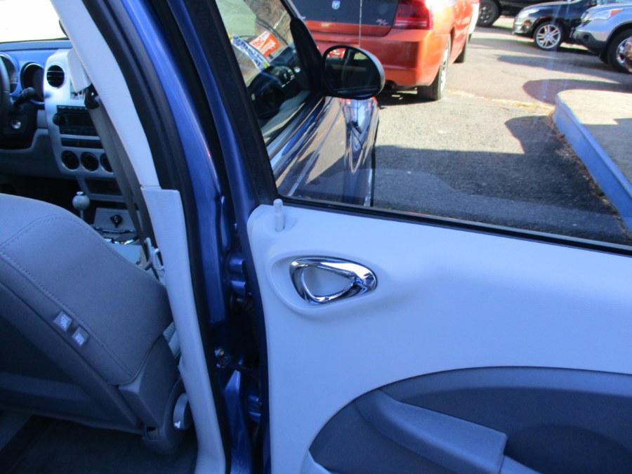 2007 Chrysler PT Cruiser 4dr Wgn Limited, available for sale in Meriden, Connecticut | Cos Central Auto. Meriden, Connecticut 2007 Chrysler PT Cruiser 4dr Wgn Limited, available for sale in Meriden, Connecticut | Cos Central Auto. Meriden, Connecticut