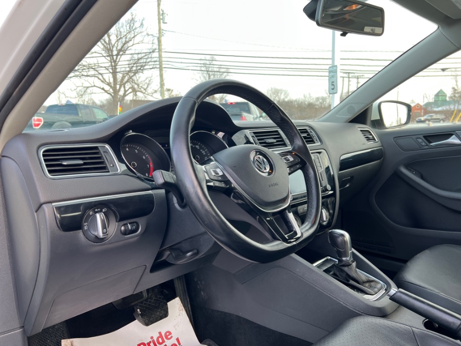 2016 Volkswagen Jetta Sedan 4dr Auto 1.8T SEL PZEV, available for sale in Ortonville, Michigan | Marsh Auto Sales LLC. Ortonville, Michigan 2016 Volkswagen Jetta Sedan 4dr Auto 1.8T SEL PZEV, available for sale in Ortonville, Michigan | Marsh Auto Sales LLC. Ortonville, Michigan