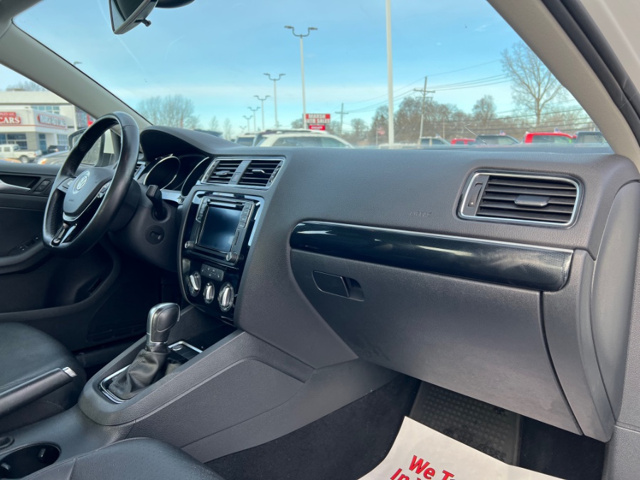 2016 Volkswagen Jetta Sedan 4dr Auto 1.8T SEL PZEV, available for sale in Ortonville, Michigan | Marsh Auto Sales LLC. Ortonville, Michigan 2016 Volkswagen Jetta Sedan 4dr Auto 1.8T SEL PZEV, available for sale in Ortonville, Michigan | Marsh Auto Sales LLC. Ortonville, Michigan