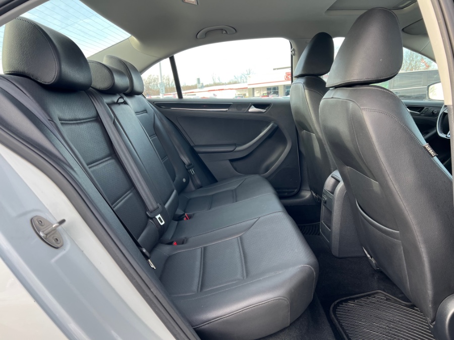2016 Volkswagen Jetta Sedan 4dr Auto 1.8T SEL PZEV, available for sale in Ortonville, Michigan | Marsh Auto Sales LLC. Ortonville, Michigan 2016 Volkswagen Jetta Sedan 4dr Auto 1.8T SEL PZEV, available for sale in Ortonville, Michigan | Marsh Auto Sales LLC. Ortonville, Michigan