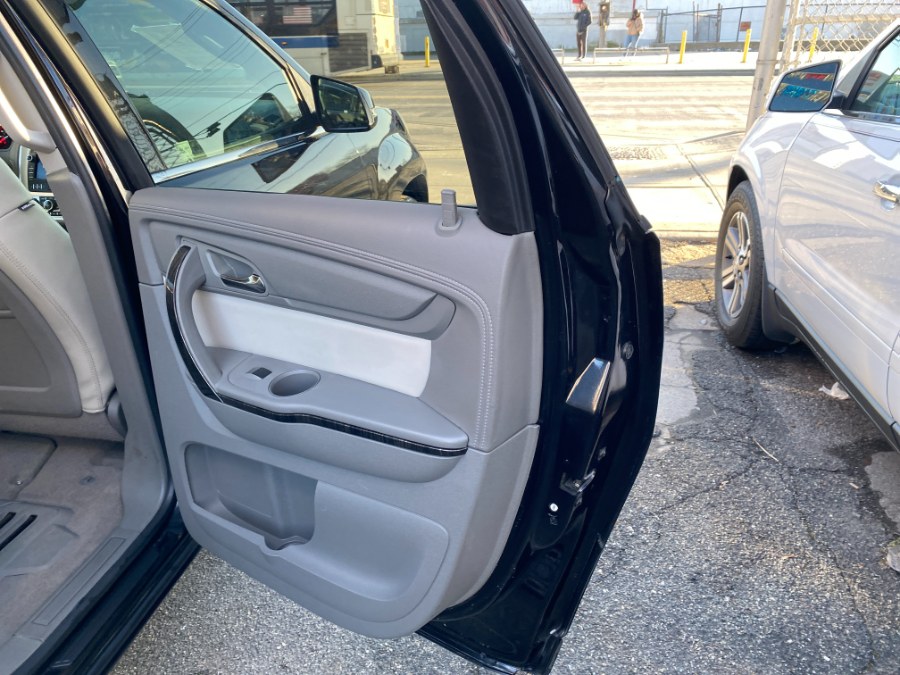 2016 GMC Acadia AWD 4dr SLT w/SLT-1, available for sale in Middle Village, New York | Middle Village Motors . Middle Village, New York 2016 GMC Acadia AWD 4dr SLT w/SLT-1, available for sale in Middle Village, New York | Middle Village Motors . Middle Village, New York